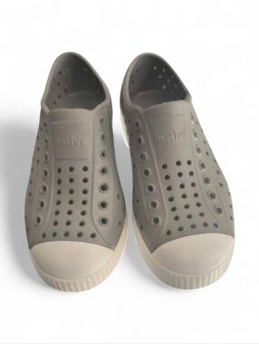 Native Jefferson Slip-On Shoes in Light Gray